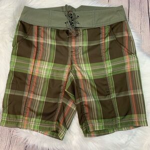 The North Face Green Plaid Short size 2